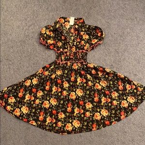 Retro-style floral dress